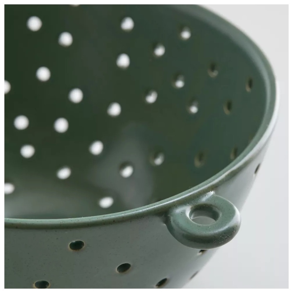 $93 Urban Outfitters 3-piece Trending Brand Box with Isadora colander - Picture 4 of 8